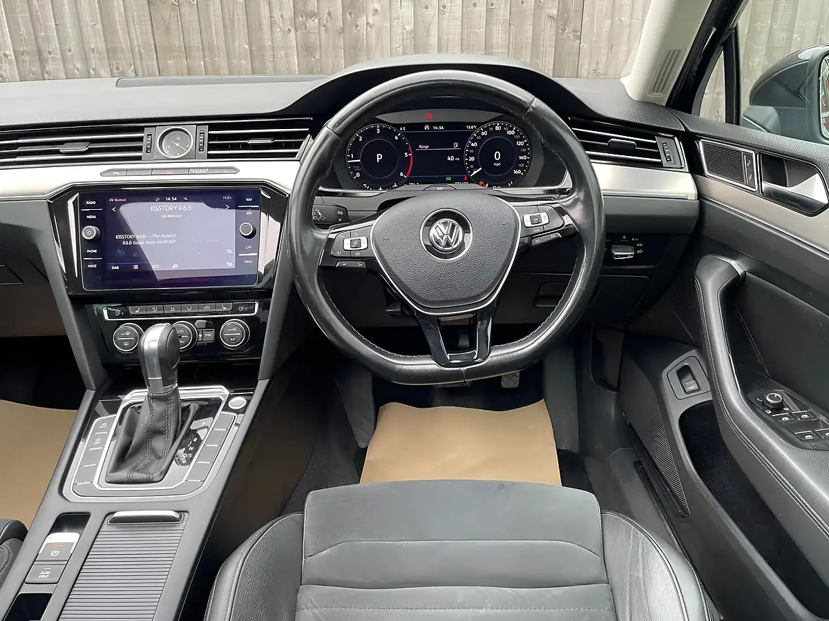Used 2018 Volkswagen Passat GT Grey - Interior and Exterior details 5