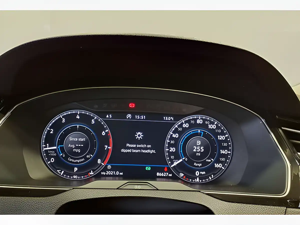 Used 2018 Volkswagen Passat GT Grey - Interior and Exterior details 15