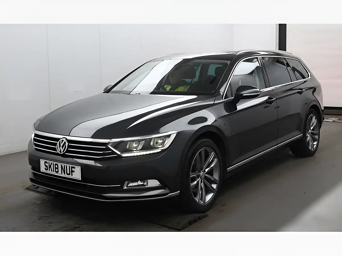 Used 2018 Volkswagen Passat GT Grey - Interior and Exterior details 2