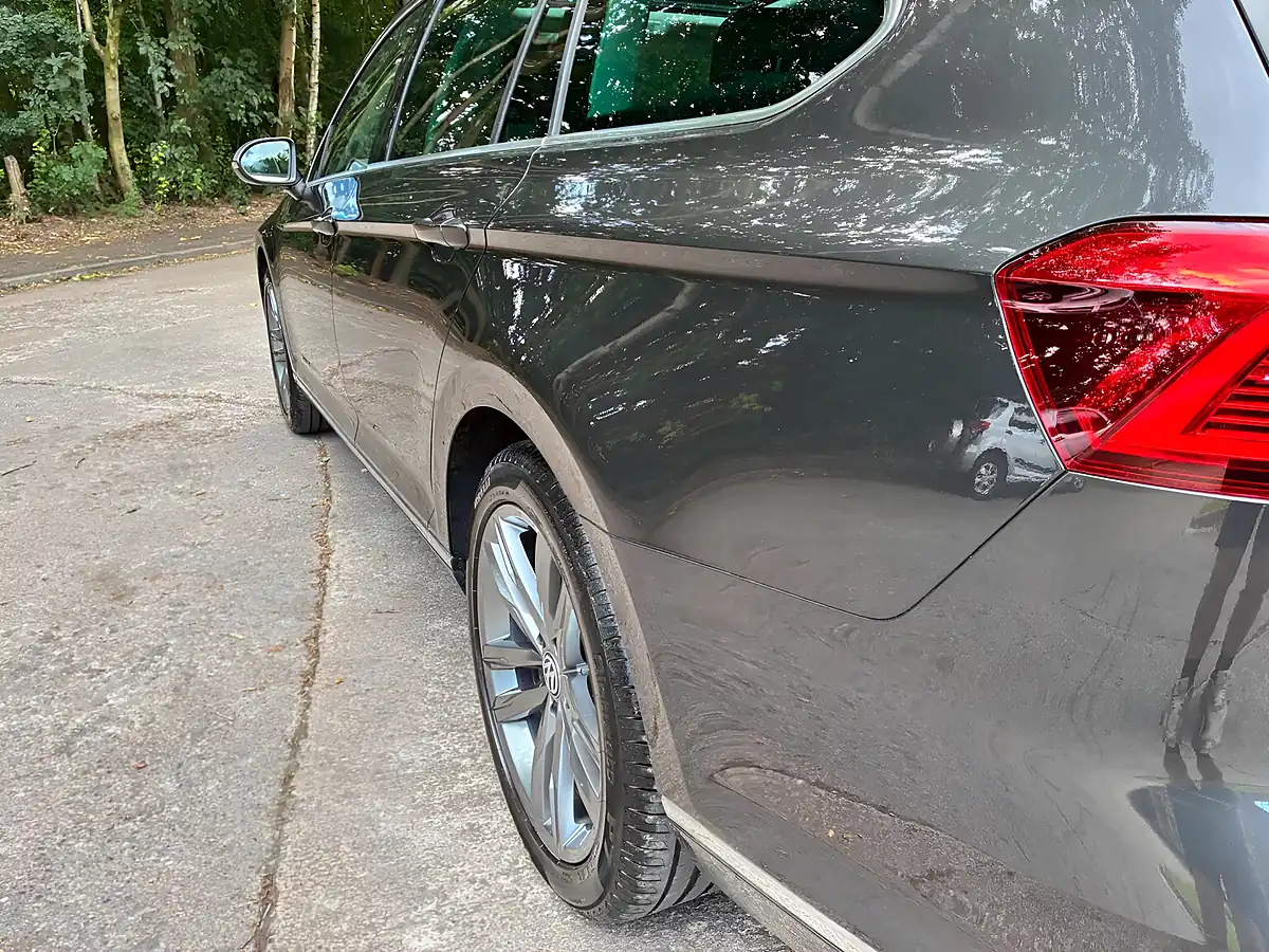 Used 2018 Volkswagen Passat GT Grey - Interior and Exterior details 12