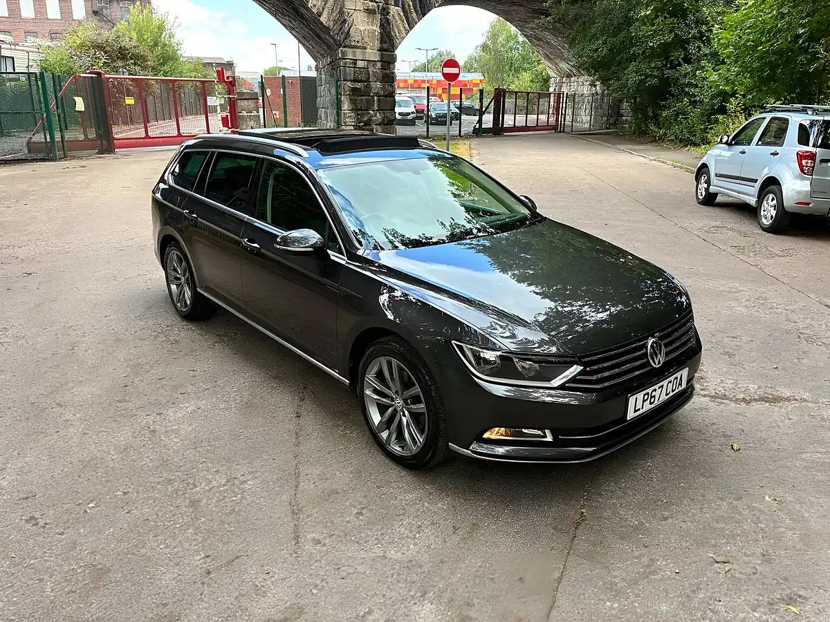 Used 2018 Volkswagen Passat GT Grey - Interior and Exterior details 20