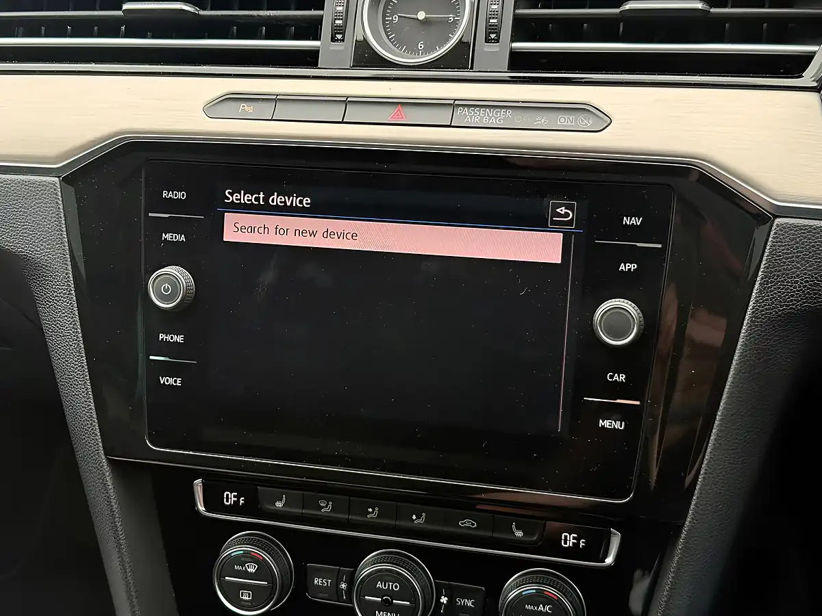 Used 2018 Volkswagen Passat GT Manganese Grey - Interior and Exterior details 16