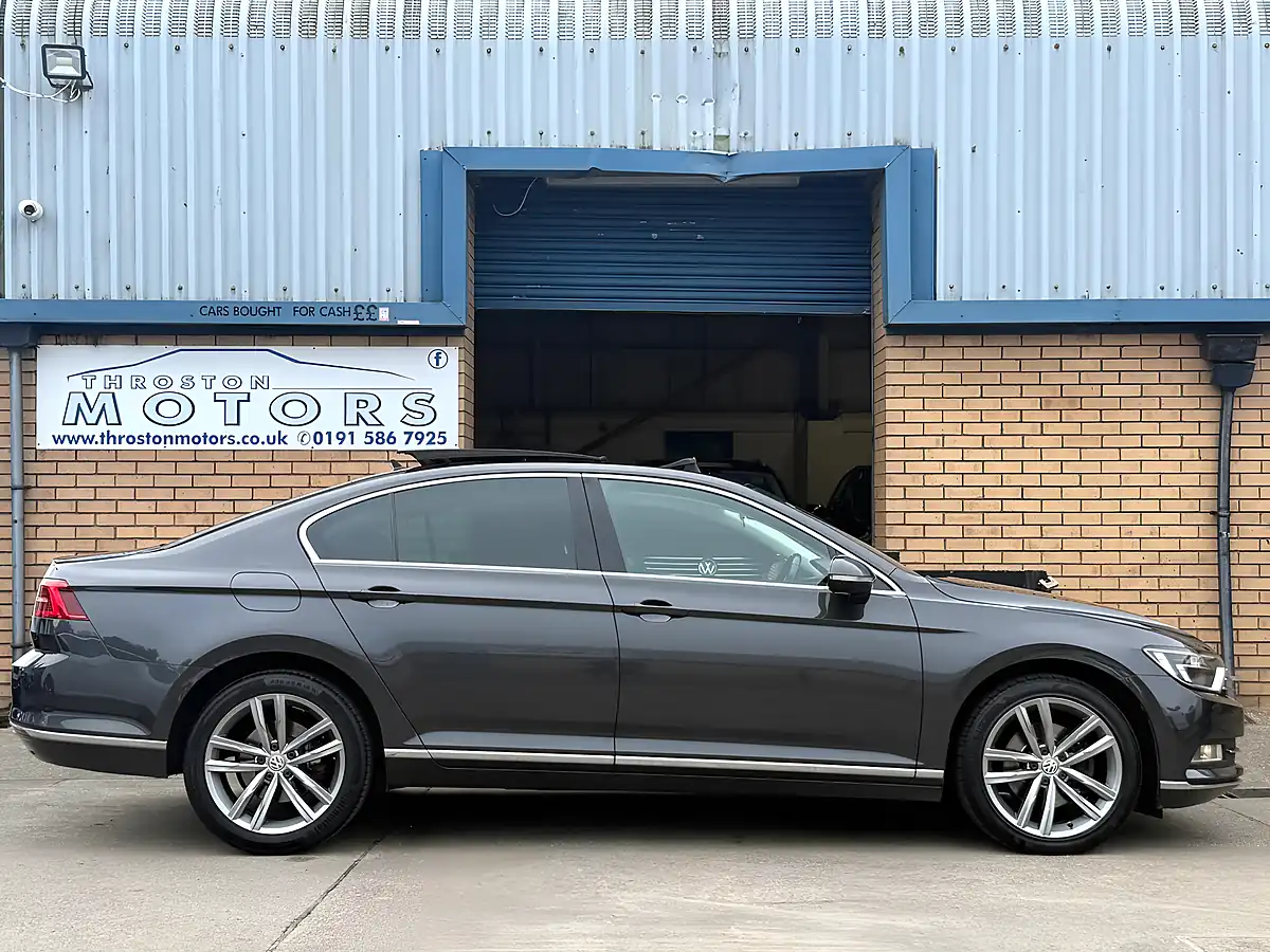 Used 2018 Volkswagen Passat GT Manganese Grey - Interior and Exterior details 6