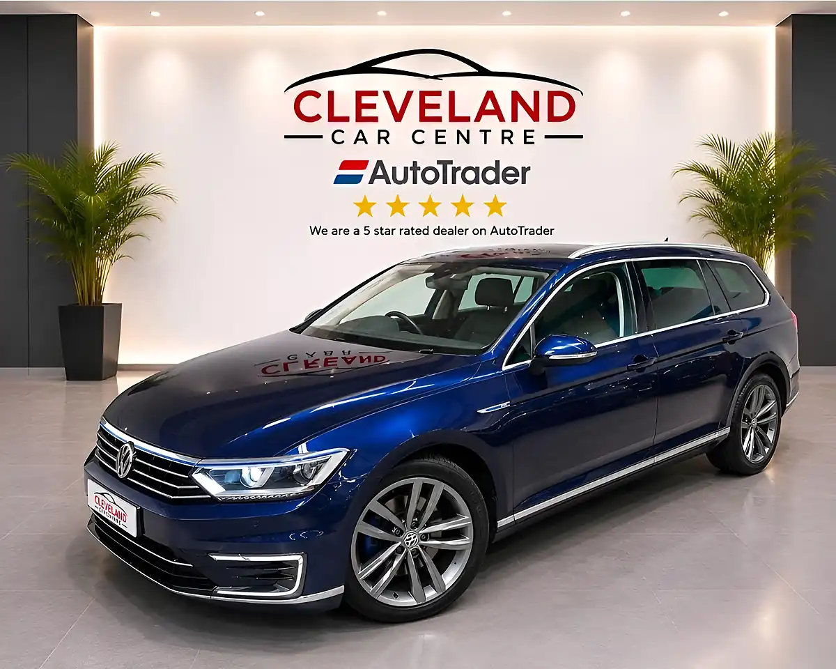 Used 2018 Volkswagen Passat Gte Blue - Front View