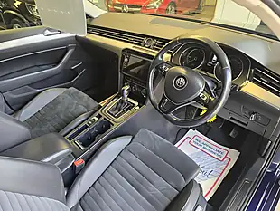 Used 2018 Volkswagen Passat Gte Blue - Interior and Exterior details 12