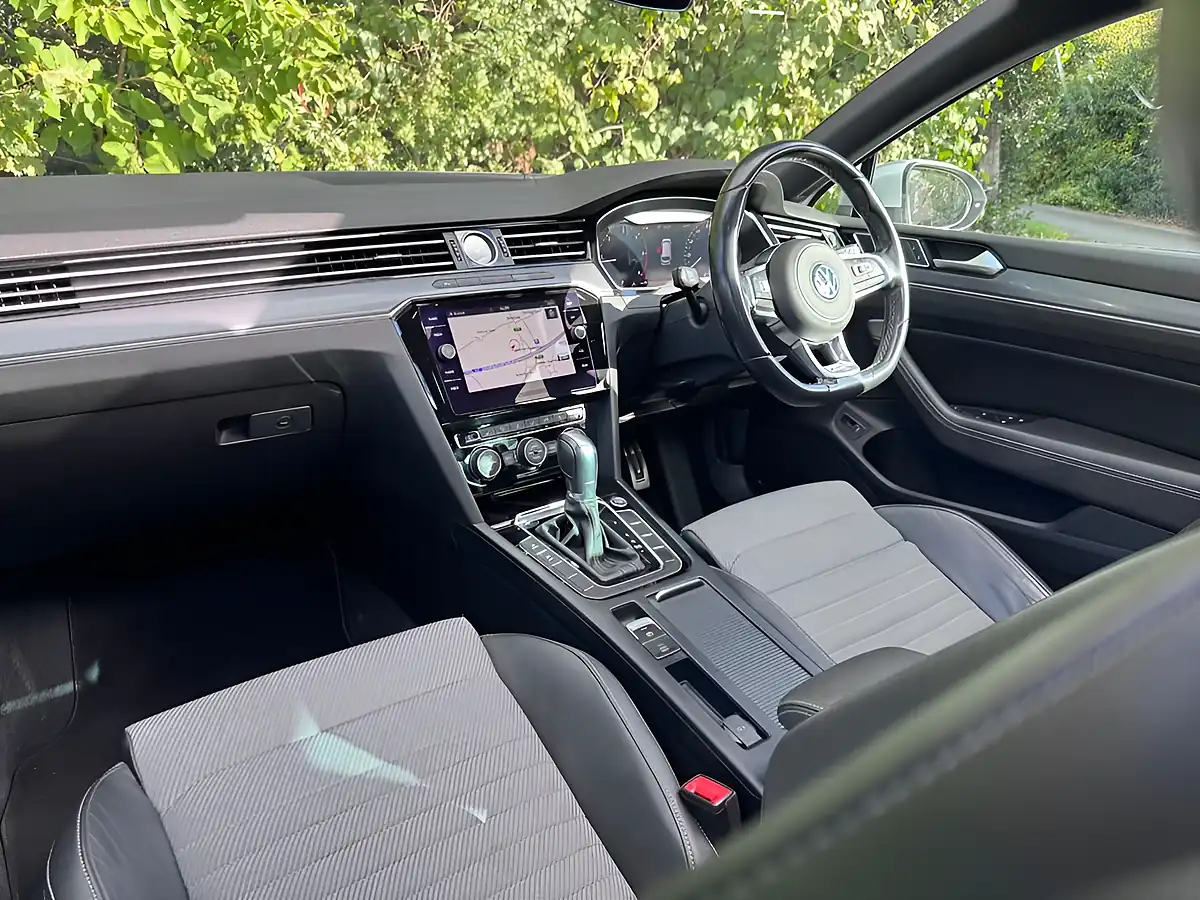 Used 2018 Volkswagen Passat R-Line Silver - Interior and Exterior details 18