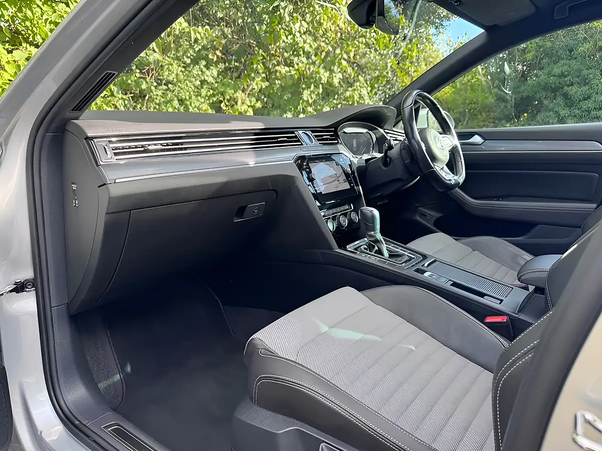 Used 2018 Volkswagen Passat R-Line Silver - Interior and Exterior details 19
