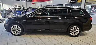 Used 2018 Volkswagen Passat Se Business Black - Interior and Exterior details 4