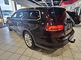 Used 2018 Volkswagen Passat Se Business Black - Interior and Exterior details 5
