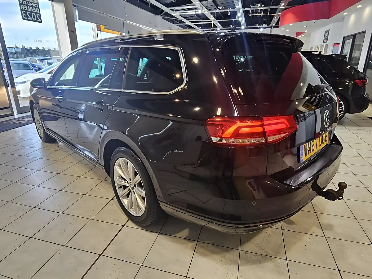 Used 2018 Volkswagen Passat Se Business Black - Interior and Exterior details 5