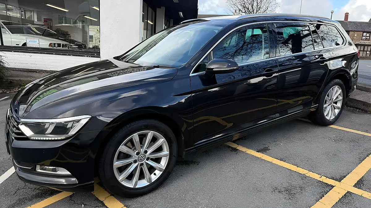 Used 2018 Volkswagen Passat Se Business Black - Interior and Exterior details 3