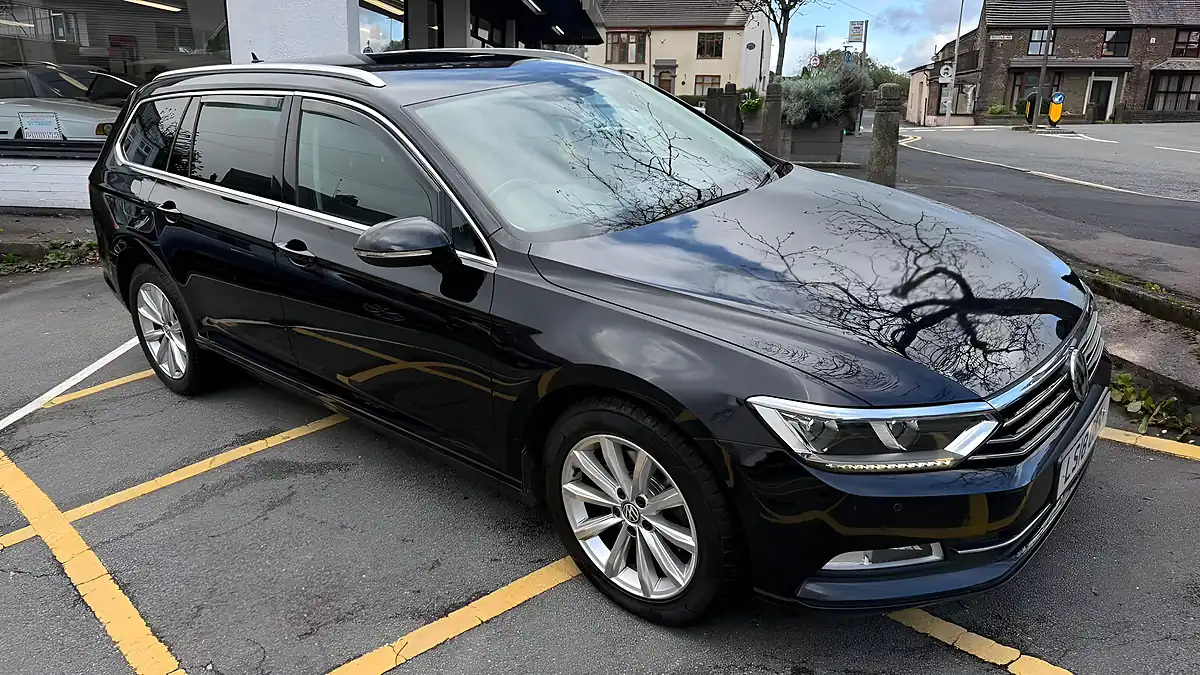 Used 2018 Volkswagen Passat Se Business Black - Interior and Exterior details 8