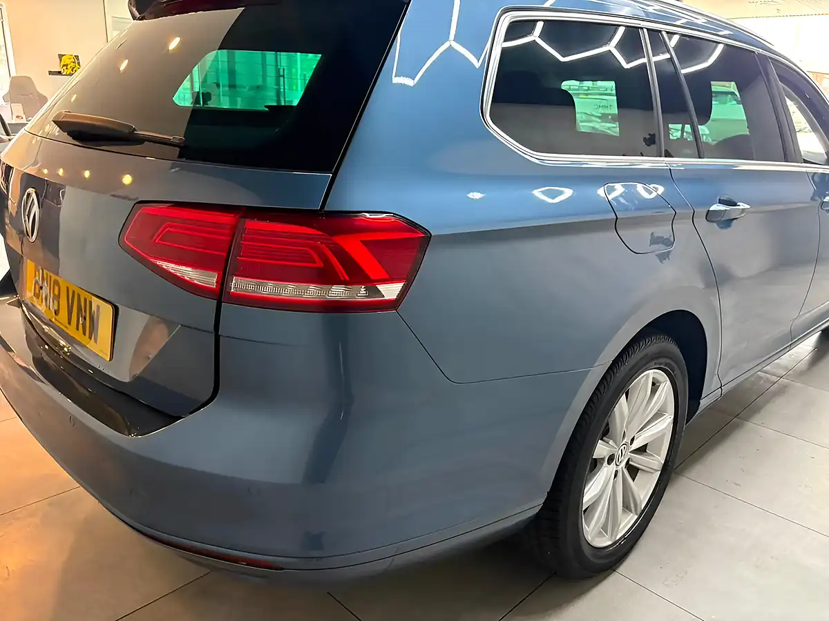 Used 2018 Volkswagen Passat Se Business Blue - Interior and Exterior details 18