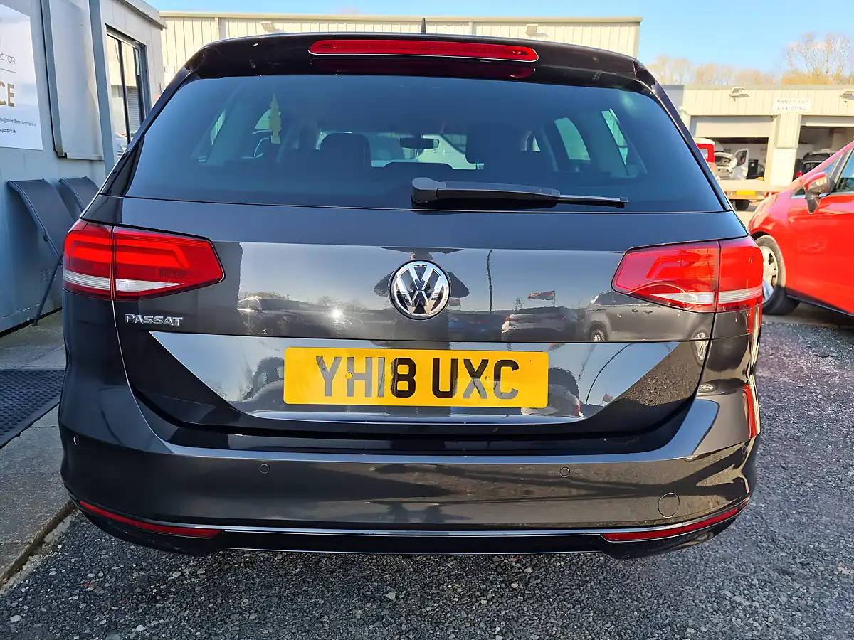 Used 2018 Volkswagen Passat Se Business - Interior and Exterior details 2