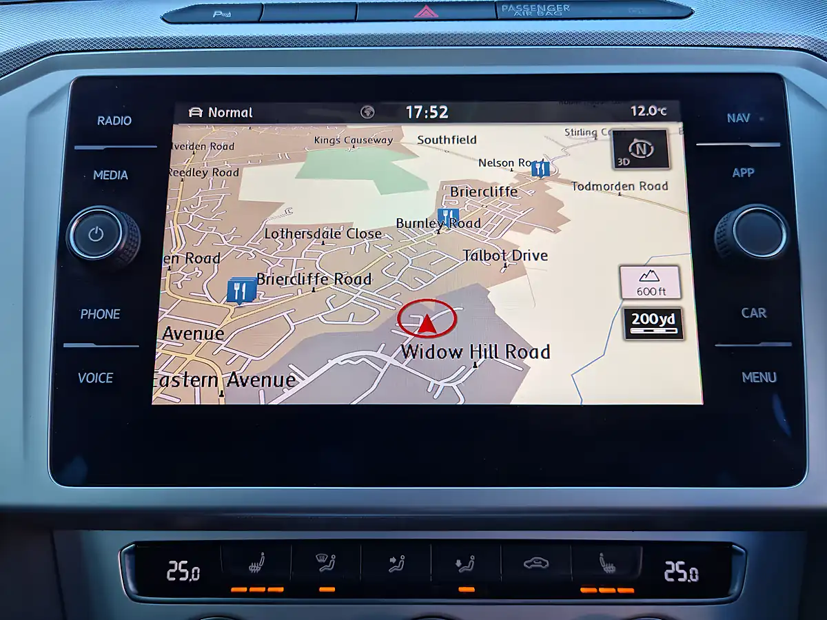Used 2018 Volkswagen Passat Se Business - Interior and Exterior details 3