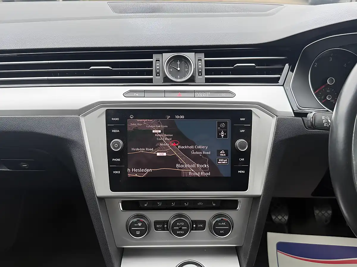 Used 2018 Volkswagen Passat Se Business Manganese Grey - Interior and Exterior details 12