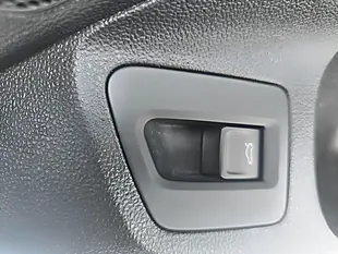 Used 2018 Volkswagen Passat Se Business Silver - Interior and Exterior details 16