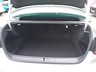 Used 2018 Volkswagen Passat Se Business Silver - Interior and Exterior details 12