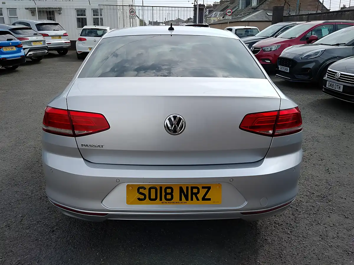 Used 2018 Volkswagen Passat Se Business Silver - Interior and Exterior details 6