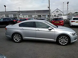 Used 2018 Volkswagen Passat Se Business Silver - Interior and Exterior details 9