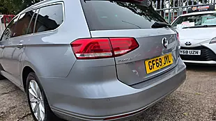 Used 2018 Volkswagen Passat Se Business Silver - Interior and Exterior details 6
