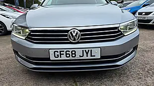 Used 2018 Volkswagen Passat Se Business Silver - Interior and Exterior details 9