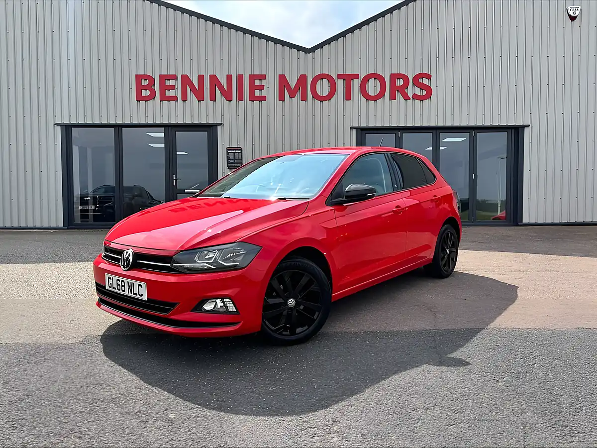 Used 2018 Volkswagen Polo Beats Red - Front View