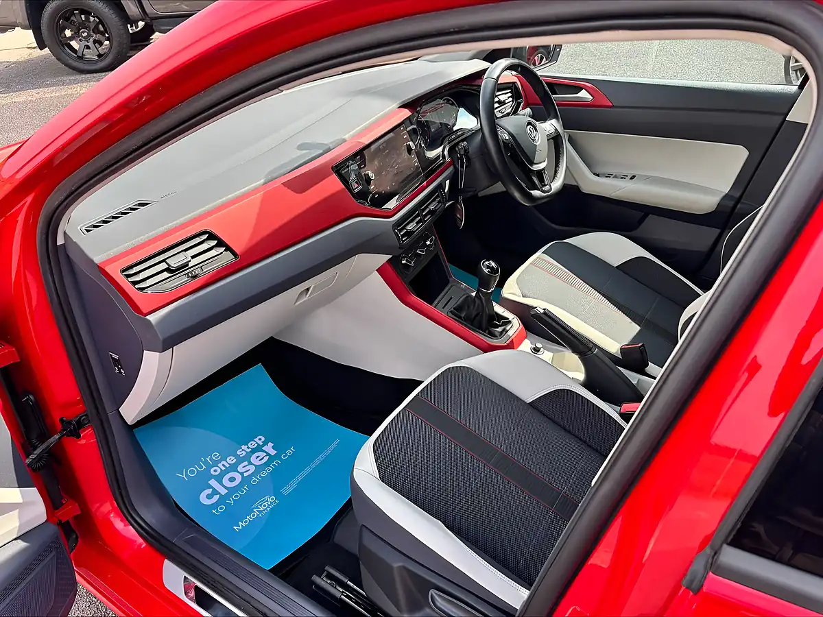 Used 2018 Volkswagen Polo Beats Red - Interior and Exterior details 15