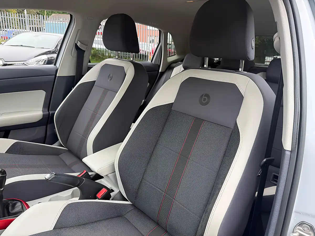 Used 2018 Volkswagen Polo Beats Silver - Interior and Exterior details 13