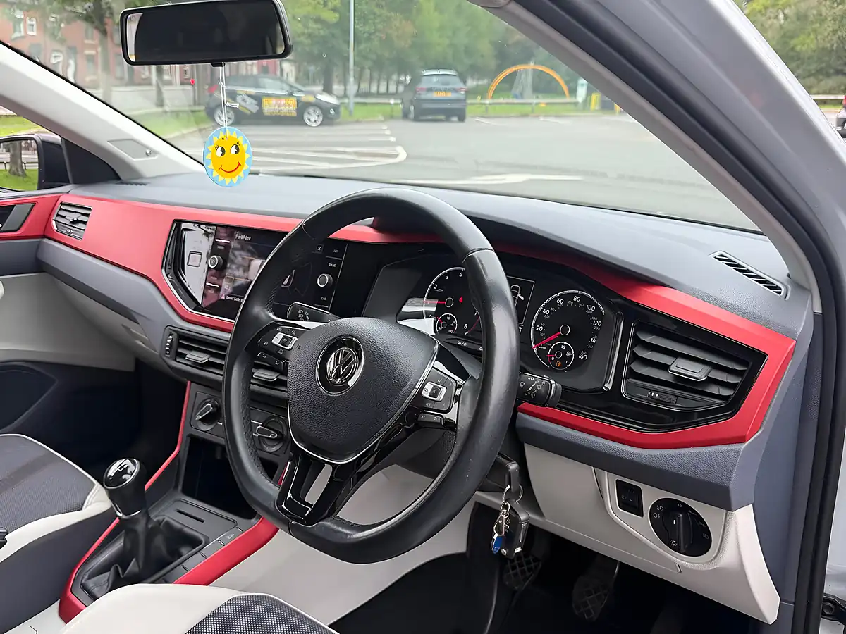 Used 2018 Volkswagen Polo Beats Silver - Interior and Exterior details 14