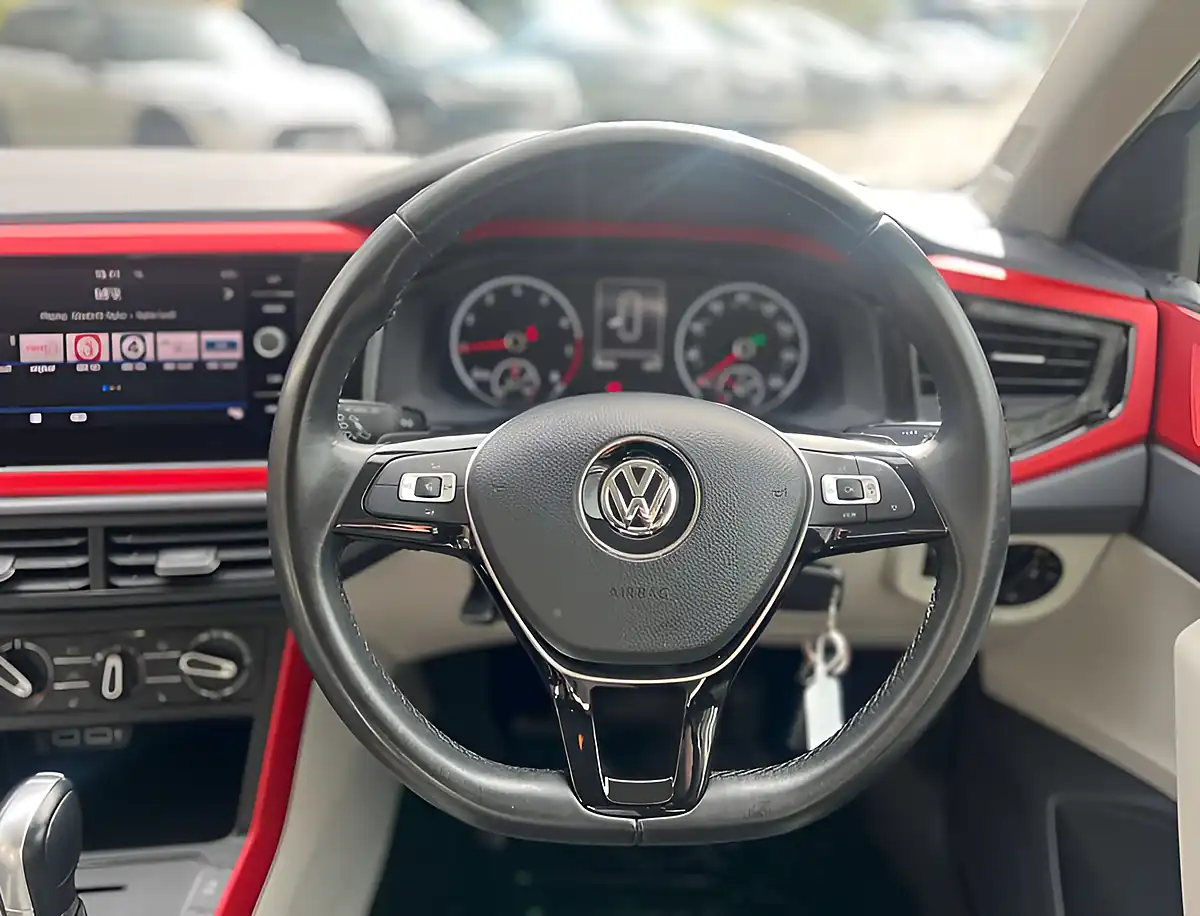 Used 2018 Volkswagen Polo Beats Silver - Interior and Exterior details 18