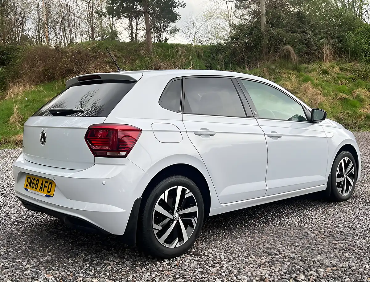 Used 2018 Volkswagen Polo Beats Silver - Interior and Exterior details 3