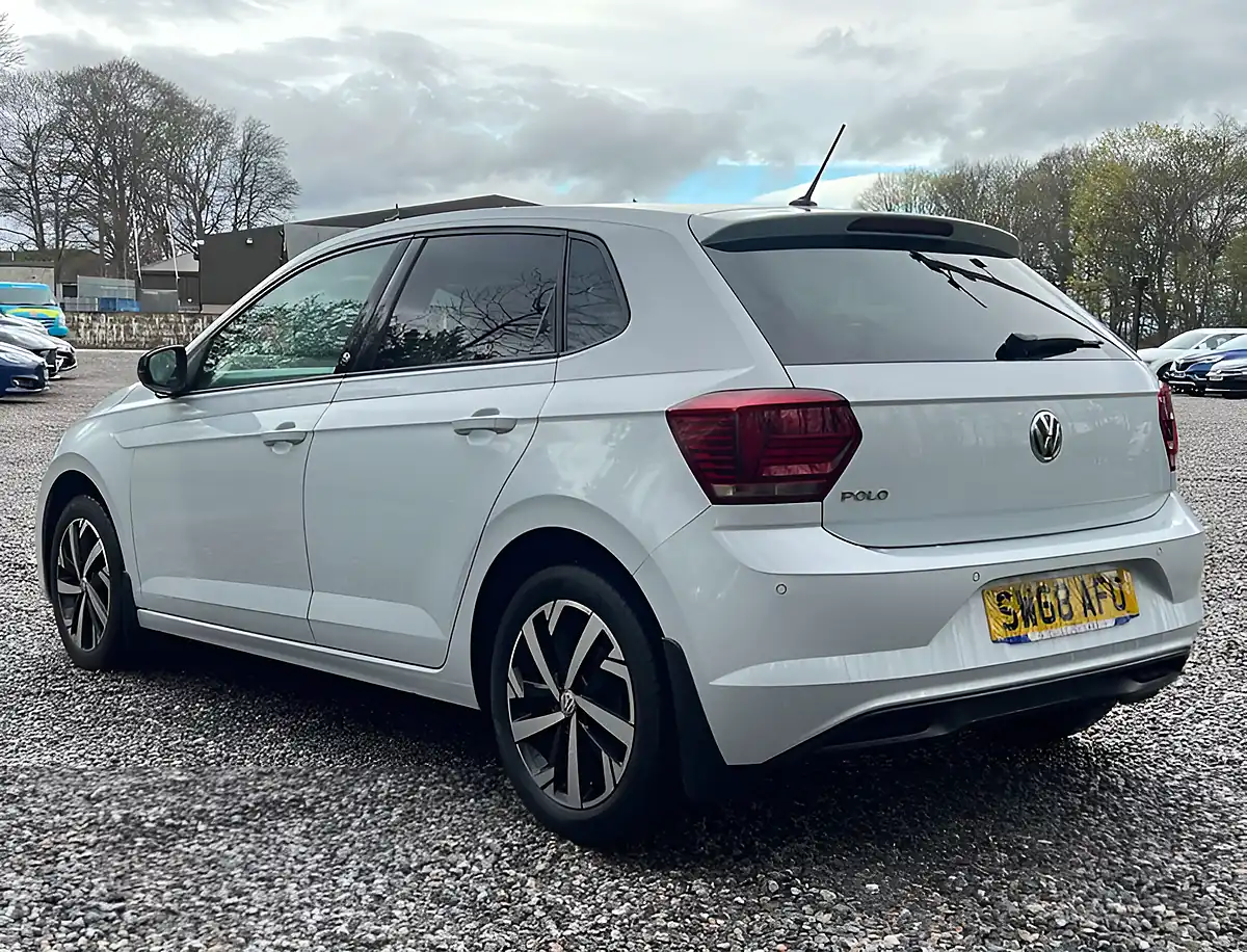 Used 2018 Volkswagen Polo Beats Silver - Interior and Exterior details 5