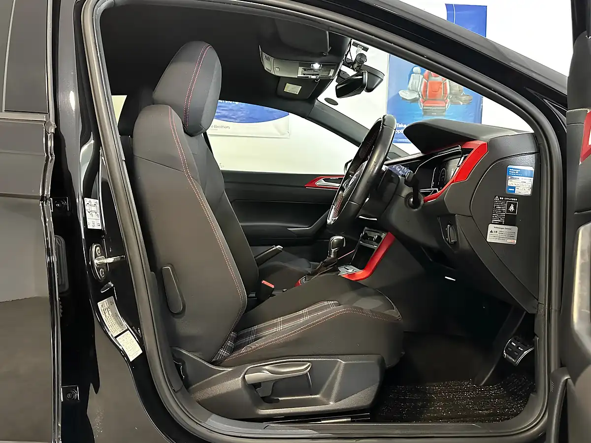 Used 2018 Volkswagen Polo Gti+ Deep Black - Interior and Exterior details 3