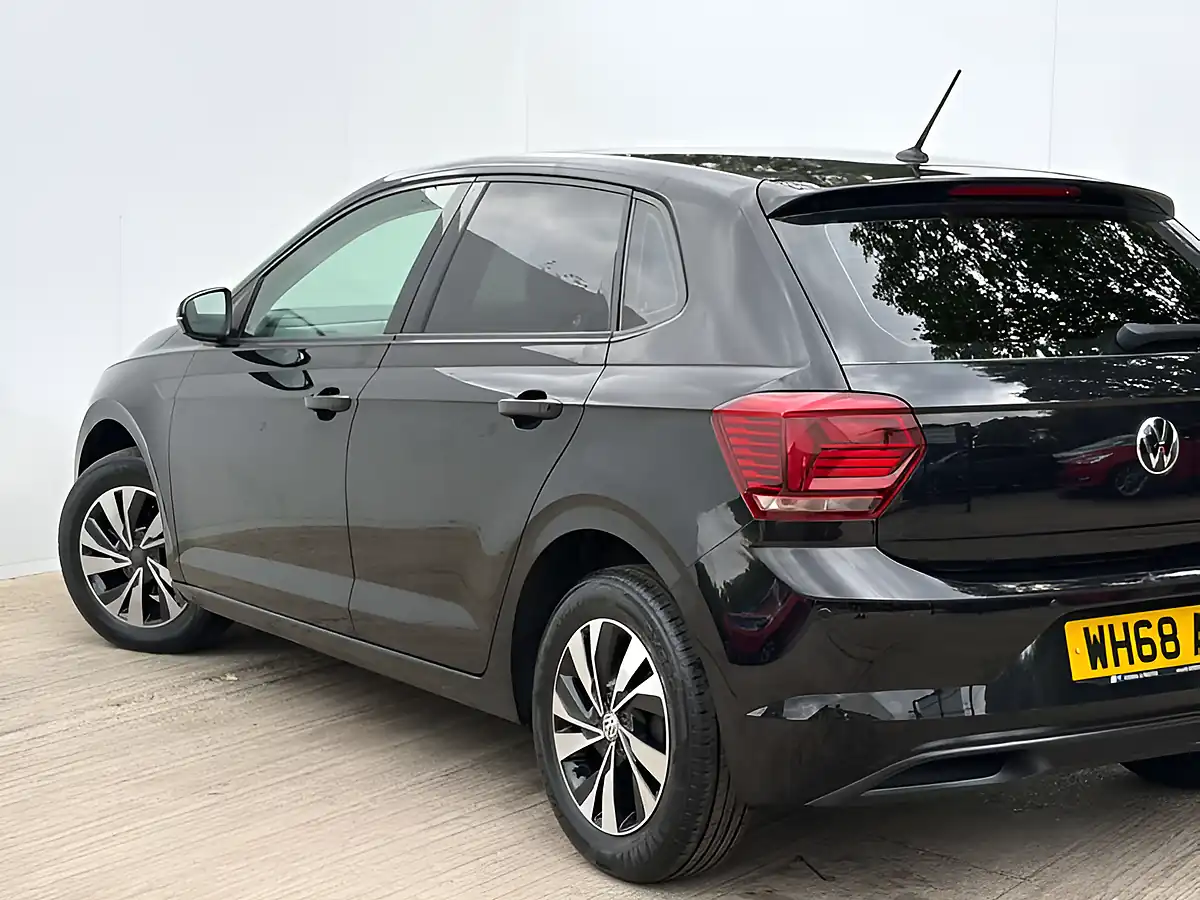 Used 2018 Volkswagen Polo Se Black - Interior and Exterior details 14