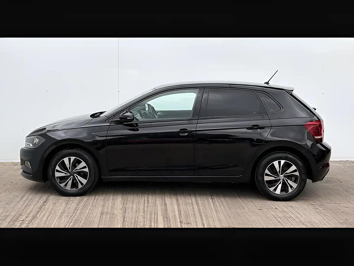 Used 2018 Volkswagen Polo Se Black - Interior and Exterior details 17