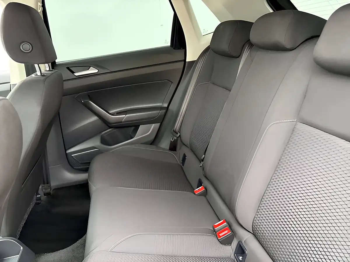 Used 2018 Volkswagen Polo Se Black - Interior and Exterior details 18