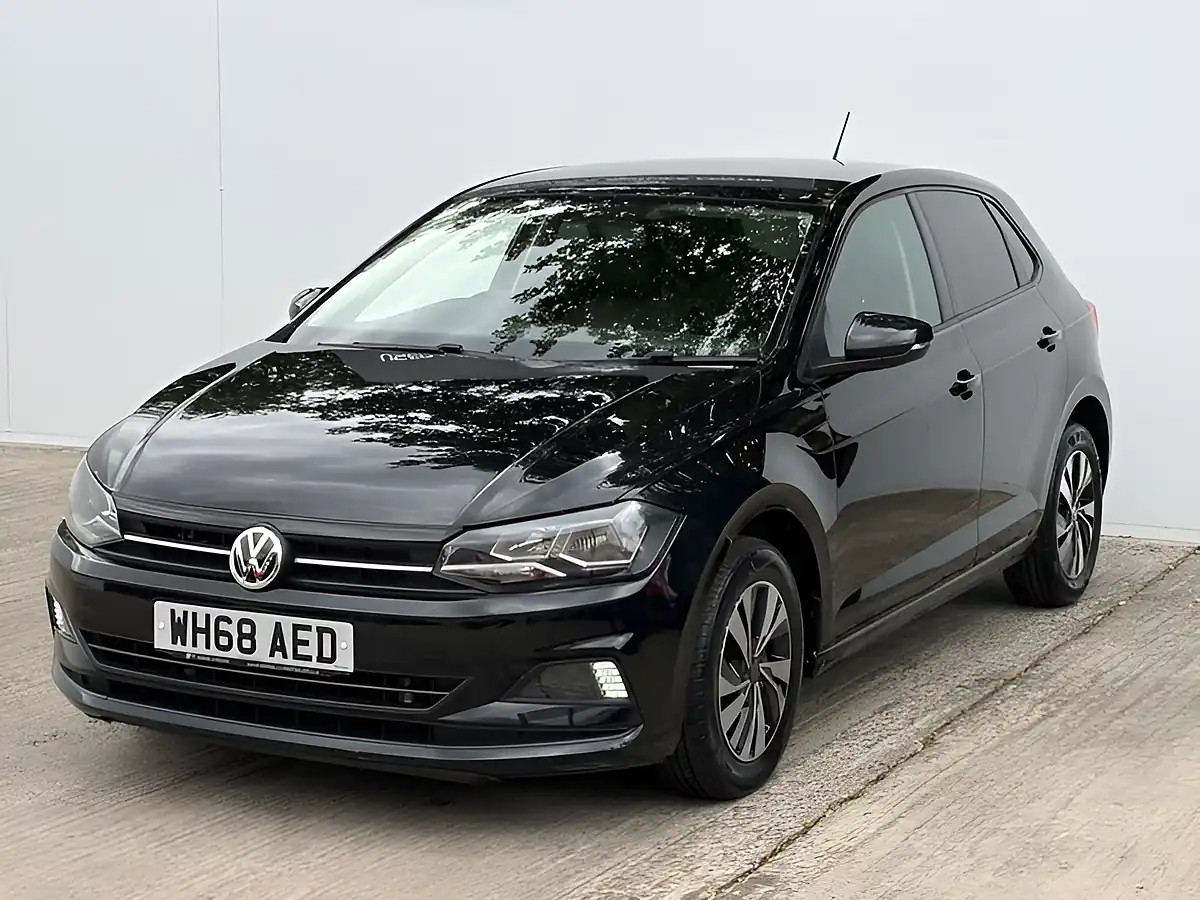 Used 2018 Volkswagen Polo Se Black - Interior and Exterior details 8