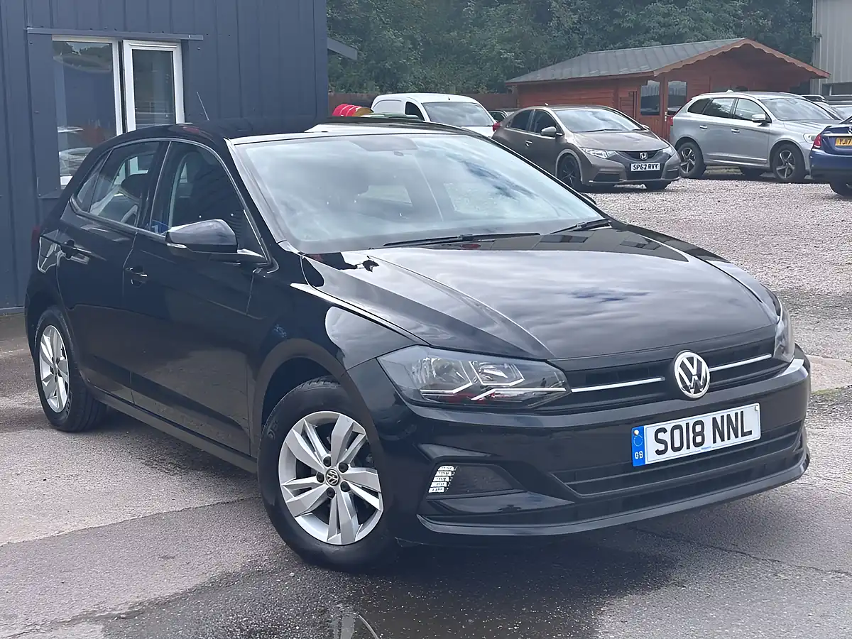 Used 2018 Volkswagen Polo Se Black - Front View