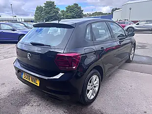 Used 2018 Volkswagen Polo Se Black - Interior and Exterior details 16