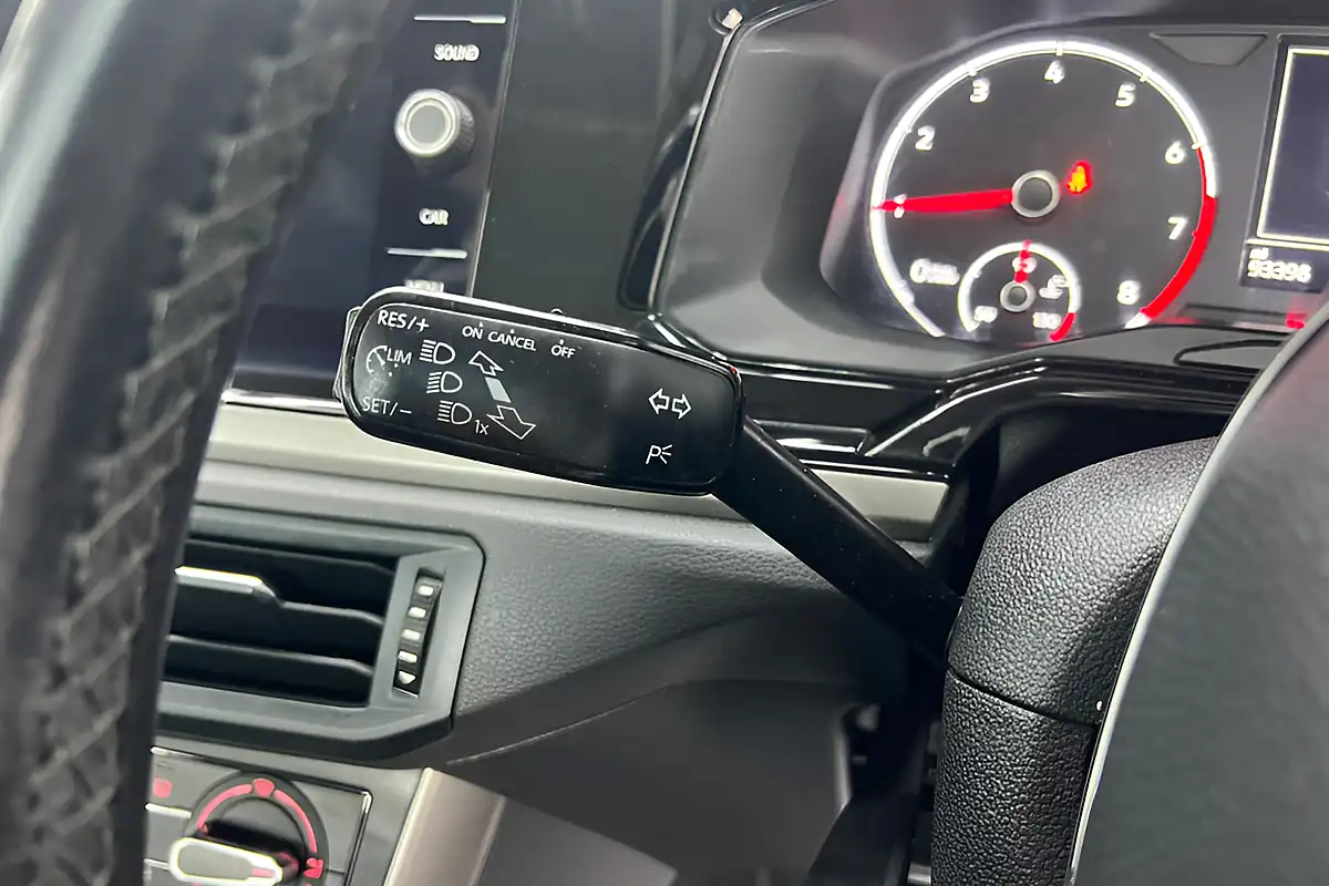 Used 2018 Volkswagen Polo Se Black - Interior and Exterior details 17