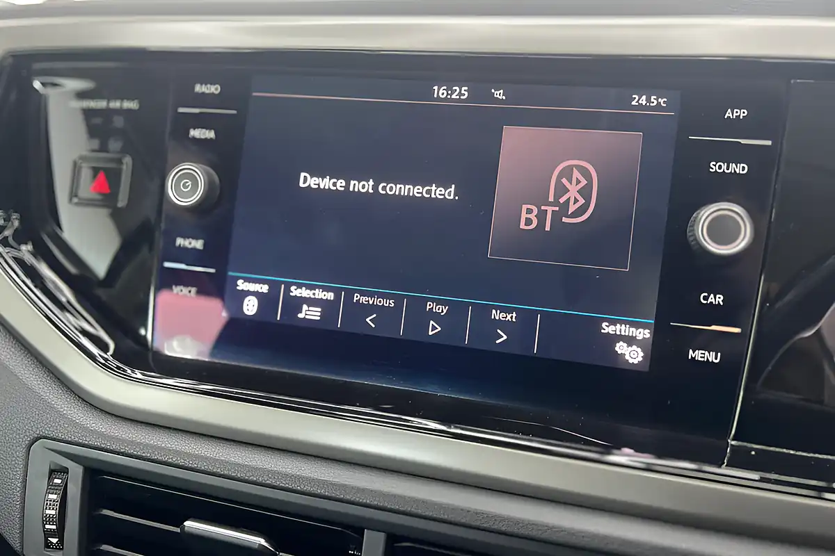 Used 2018 Volkswagen Polo Se Black - Interior and Exterior details 19