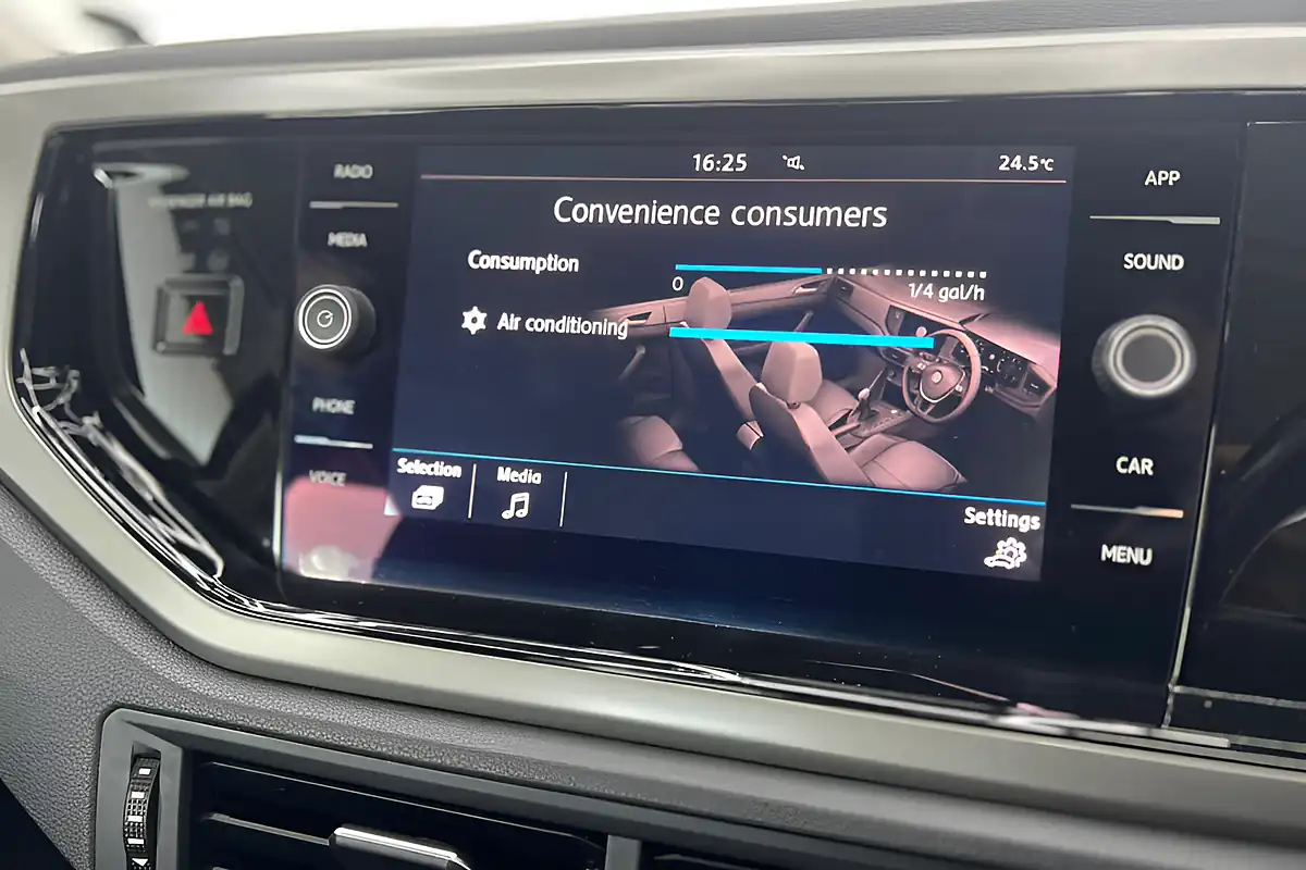 Used 2018 Volkswagen Polo Se Black - Interior and Exterior details 20