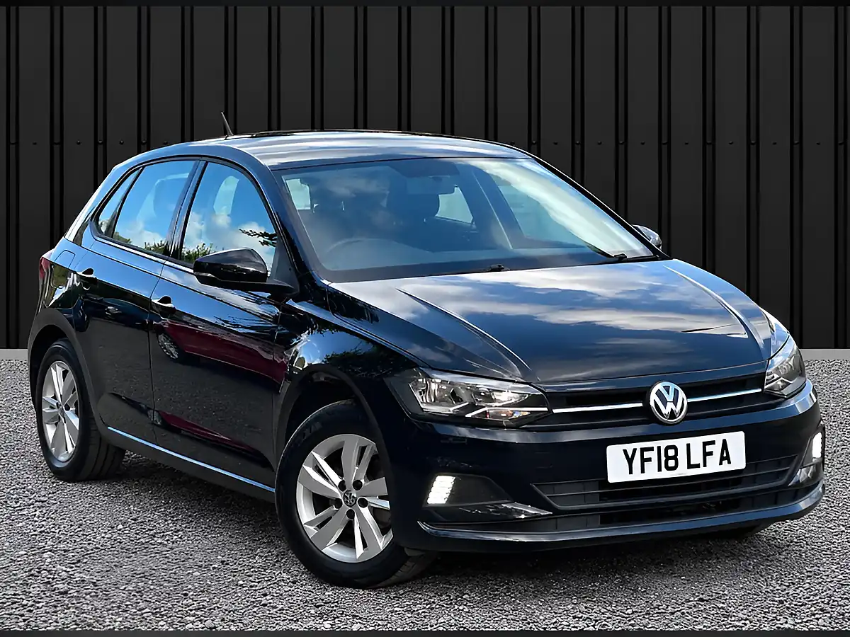Used 2018 Volkswagen Polo Se Black - Front View