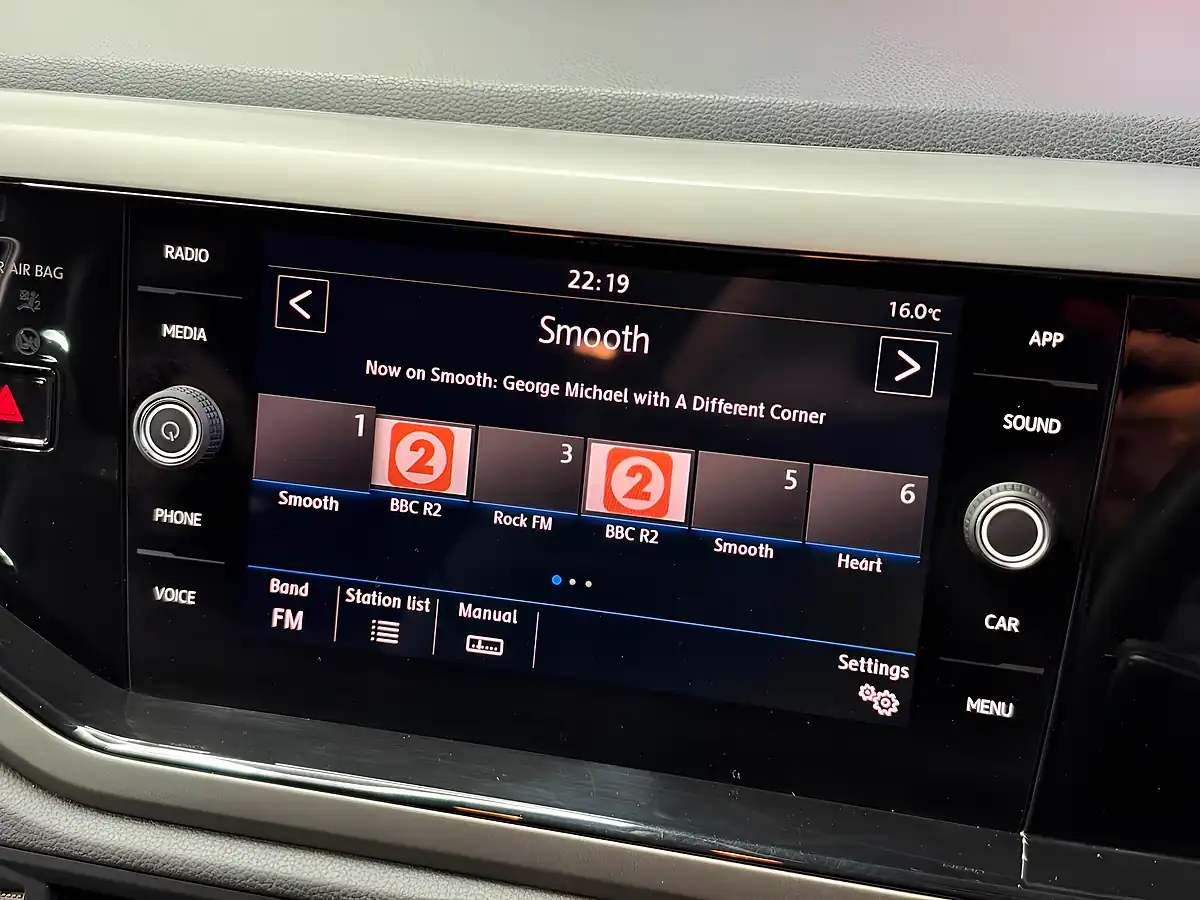Used 2018 Volkswagen Polo Se Black - Interior and Exterior details 18