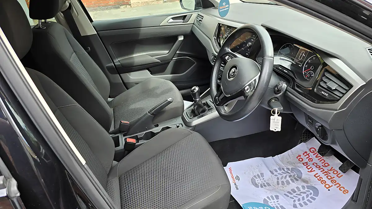 Used 2018 Volkswagen Polo Se Black - Interior and Exterior details 12