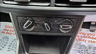 Used 2018 Volkswagen Polo Se Black - Interior and Exterior details 13