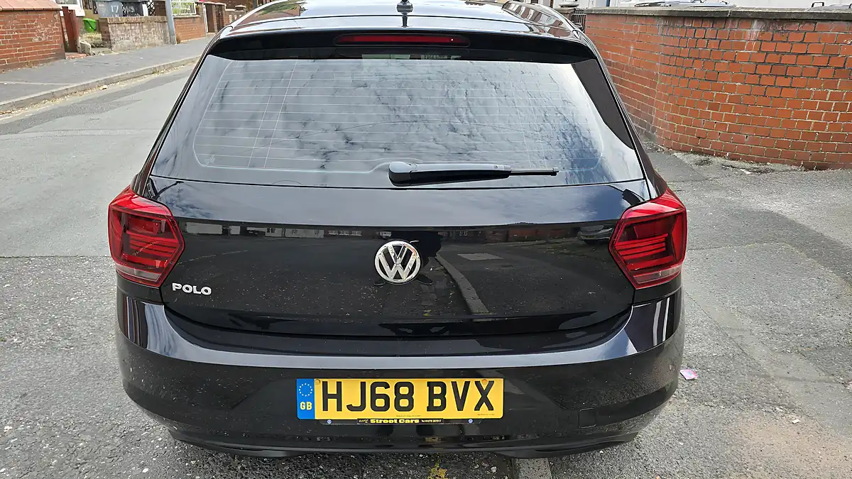 Used 2018 Volkswagen Polo Se Black - Interior and Exterior details 4