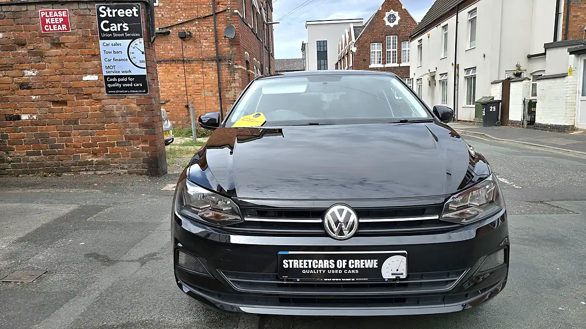 Used 2018 Volkswagen Polo Se Black - Interior and Exterior details 8