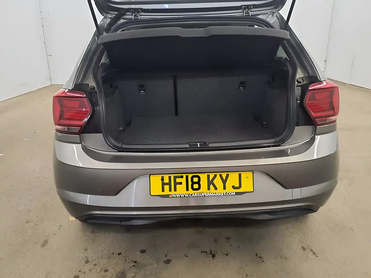 Used 2018 Volkswagen Polo Se Edition Grey - Interior and Exterior details 7
